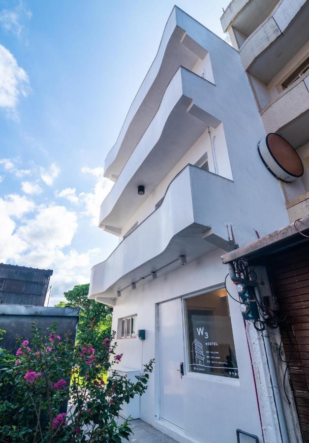 W3 Hostel Luodong Exterior photo